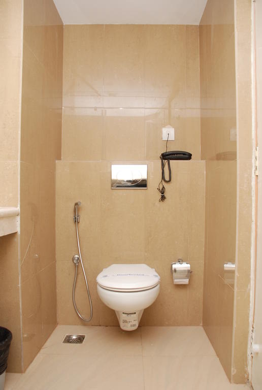 PLA Krishna Inn Tiruchirappalli Zimmer foto